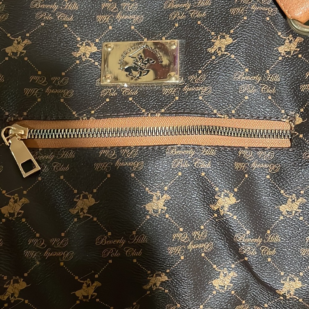Polo - Picture 4 of 4